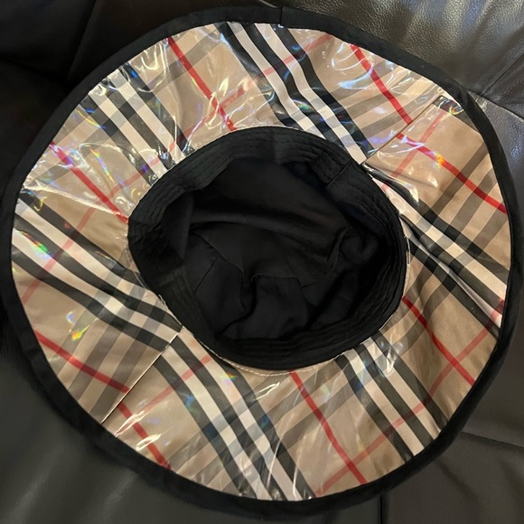 Y2K Waterproof Plaid Bucket Hat - Picture 5 of 6